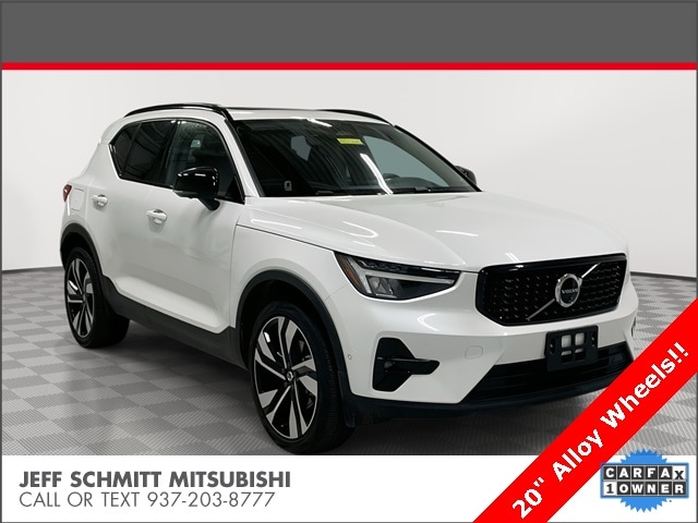 2025 Volvo XC40