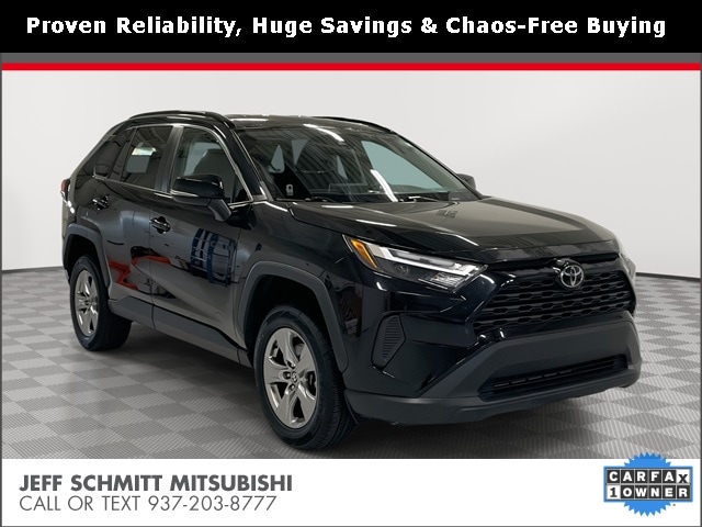 2023 Toyota RAV4 XLE's photo