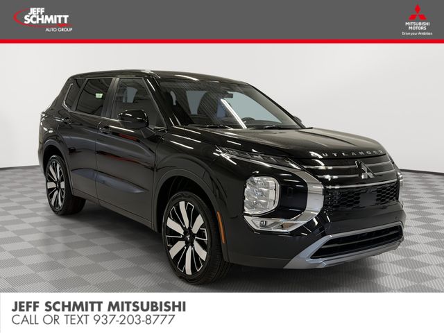 2026 Mitsubishi Outlander SE S-AWC's photo