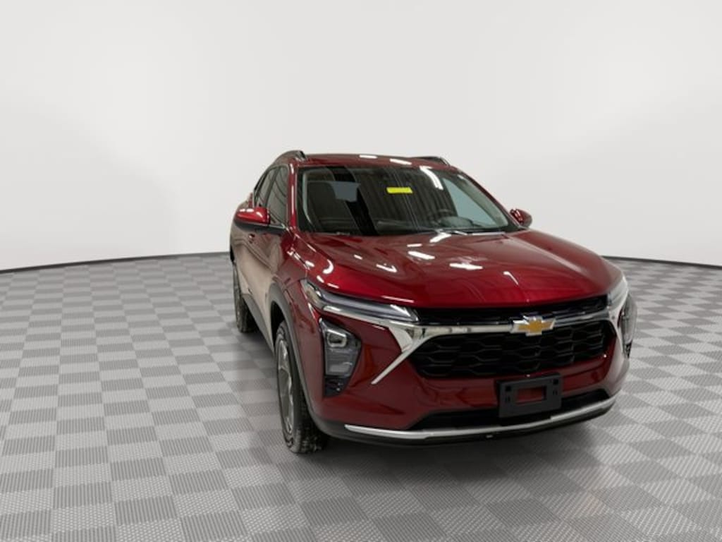 Used 2025 Chevrolet Trax LT SUV