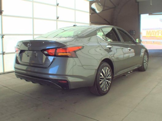 Used 2025 Nissan Altima SV Sedan