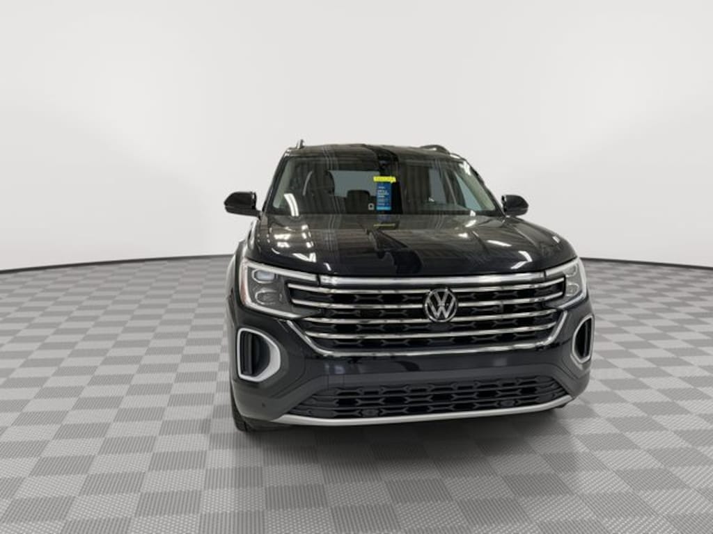 Used 2024 Volkswagen Atlas 2.0T SE w/Technology SUV