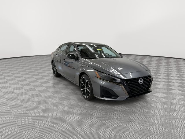 Used 2025 Nissan Altima SR Sedan