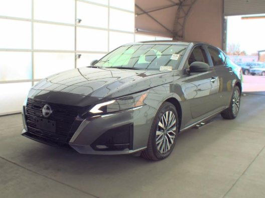 Used 2025 Nissan Altima SV Sedan