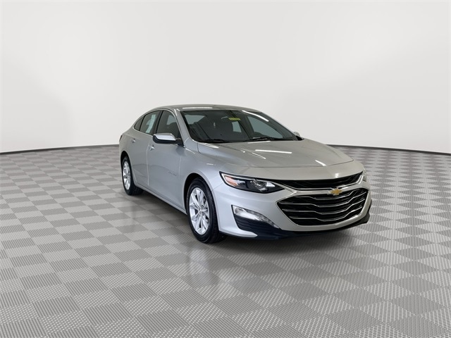 Used 2022 Chevrolet Malibu 1LT with VIN 1G1ZD5ST3NF167577 for sale in Fairborn, OH