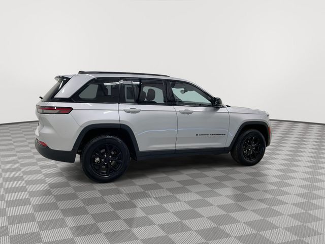 2024 Jeep Grand Cherokee Altitude - Photo 14
