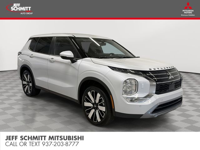 2026 Mitsubishi Outlander SE S-AWC's photo