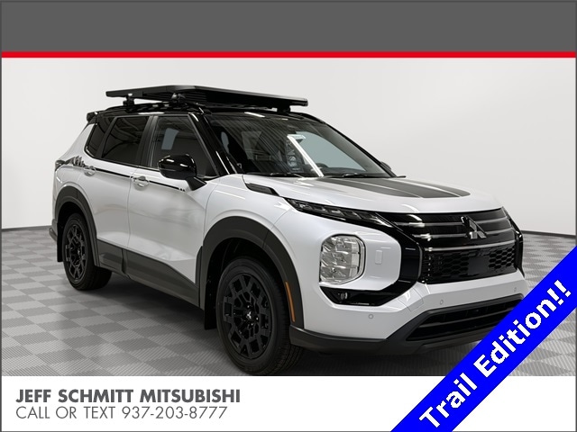 2026 Mitsubishi Outlander Trail Edition's photo