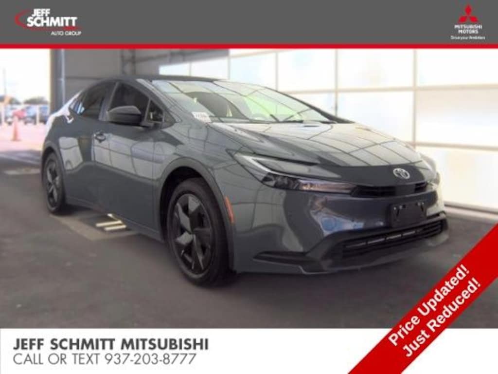 Used 2025 Toyota Prius LE Hatchback
