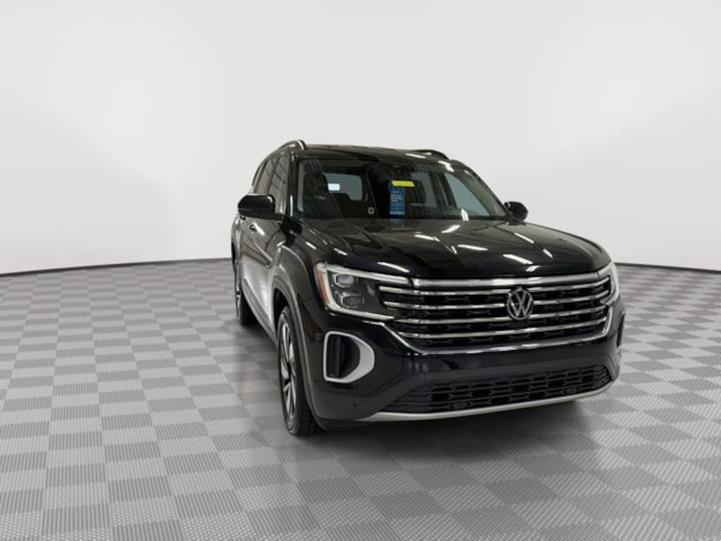 Used 2024 Volkswagen Atlas 2.0T SE w/Technology SUV