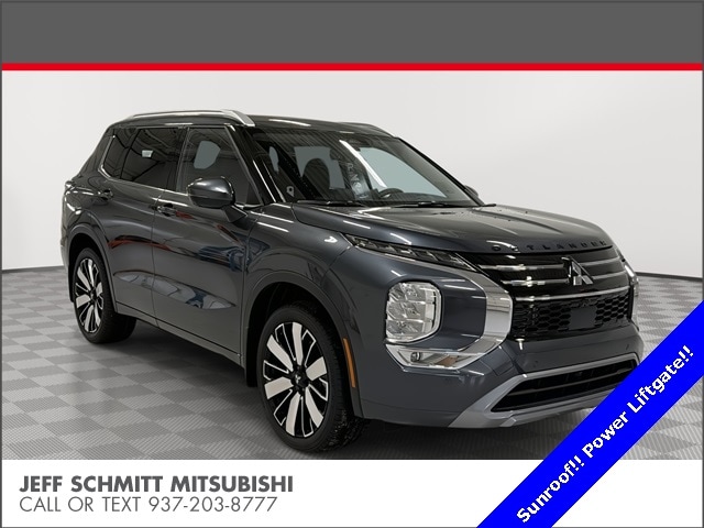 2026 Mitsubishi Outlander SEL's photo