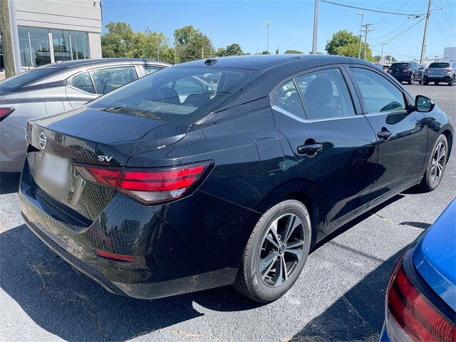 2022 Nissan Sentra SV photo 2