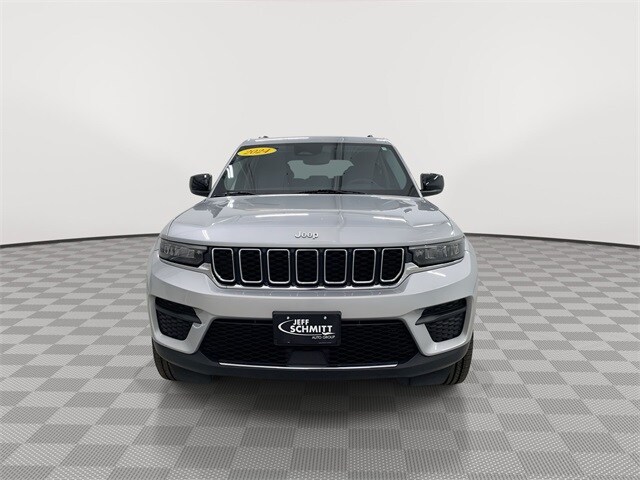 2024 Jeep Grand Cherokee Laredo photo 4