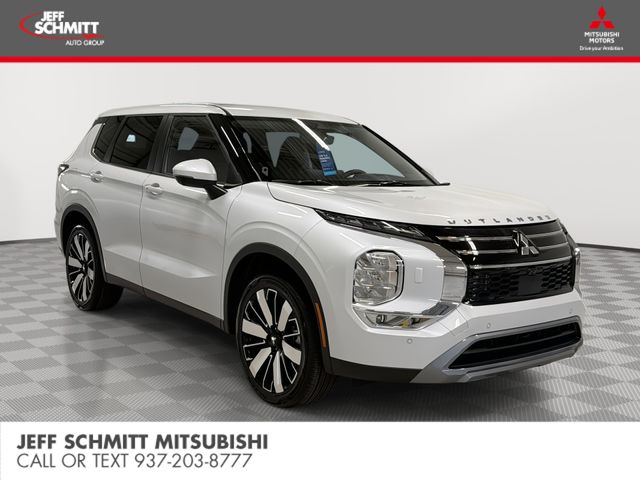 2026 Mitsubishi Outlander SE S-AWC's photo