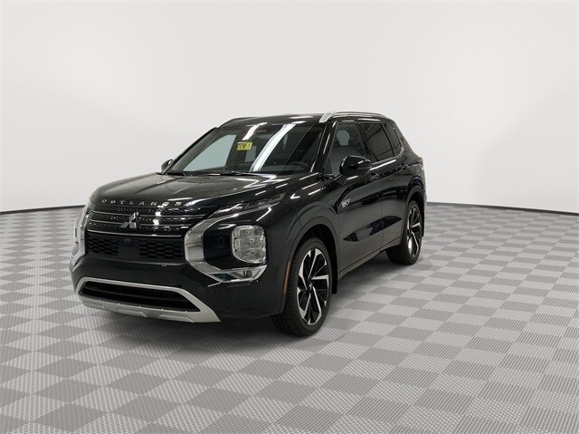 2024 Mitsubishi Outlander PHEV SEL photo 4