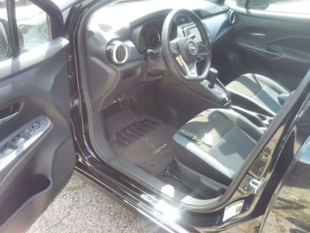 Used 2025 Nissan Versa 1.6 SV Sedan