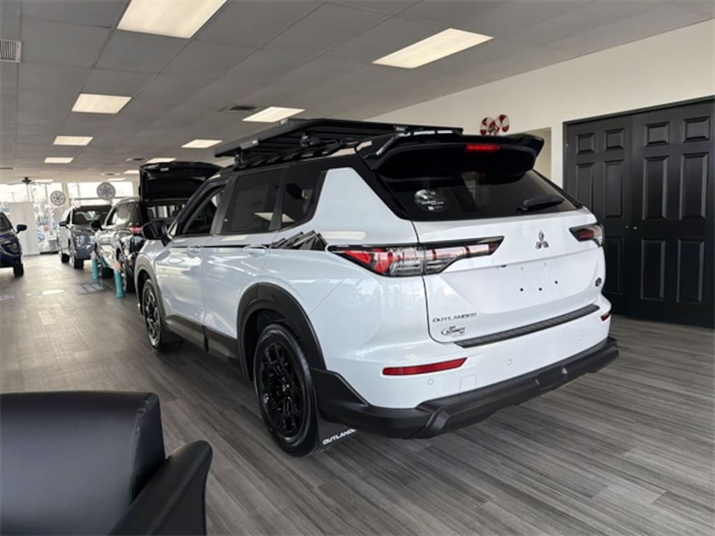 New 2026 Mitsubishi Outlander Trail Edition SUV