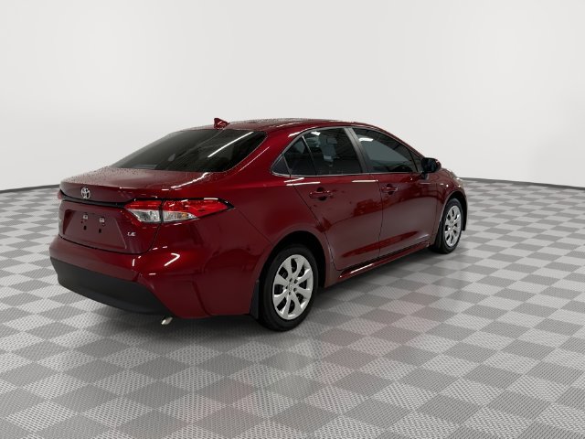 2026 Toyota Corolla LE - Photo 11