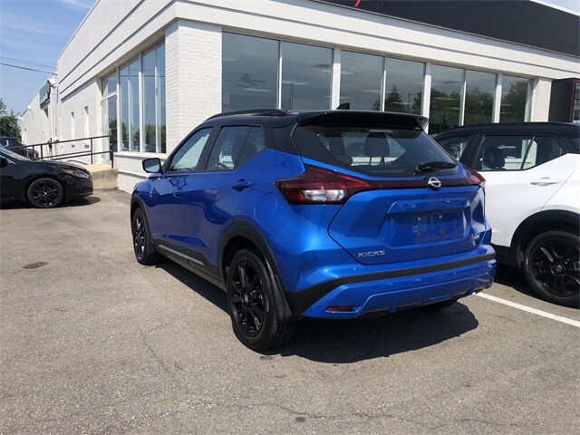 2024 Nissan Kicks SR photo 2