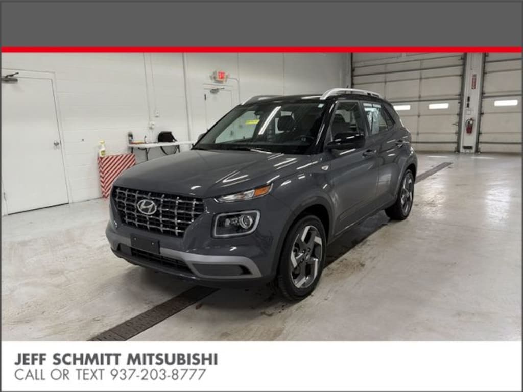 Used 2025 Hyundai Venue Limited SUV