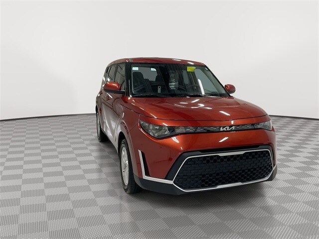 2024 Kia Soul S photo 2