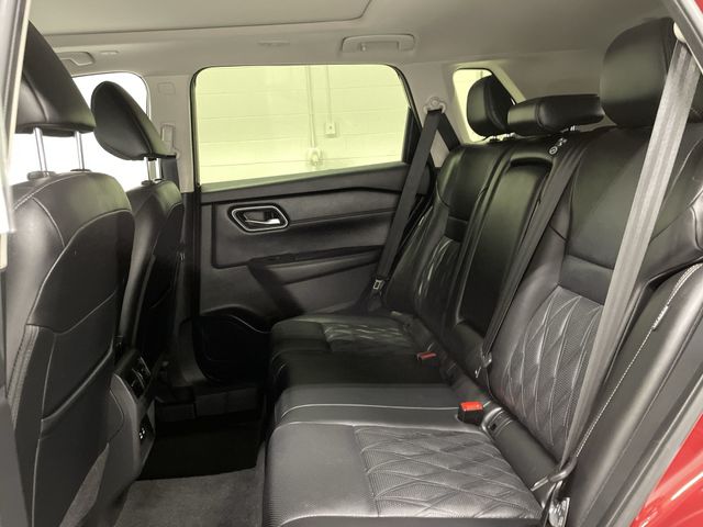 2024 Nissan Rogue Platinum - Photo 18