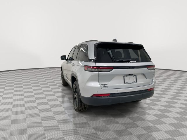 2024 Jeep Grand Cherokee Altitude - Photo 11