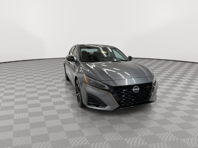 Used 2025 Nissan Altima SR Sedan