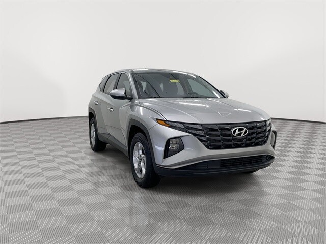 2024 Hyundai Tucson SE photo 2