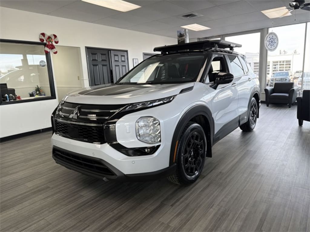 New 2026 Mitsubishi Outlander Trail Edition SUV