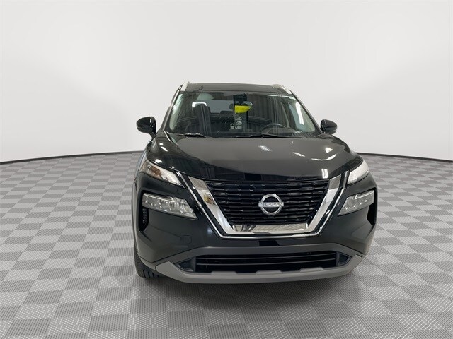 2023 Nissan Rogue SV photo 2