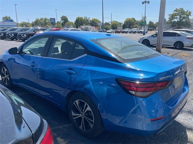 2023 Nissan Sentra SV photo 3