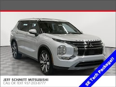 2025 Mitsubishi Outlander SE SUV