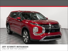 2025 Mitsubishi Outlander SE SUV
