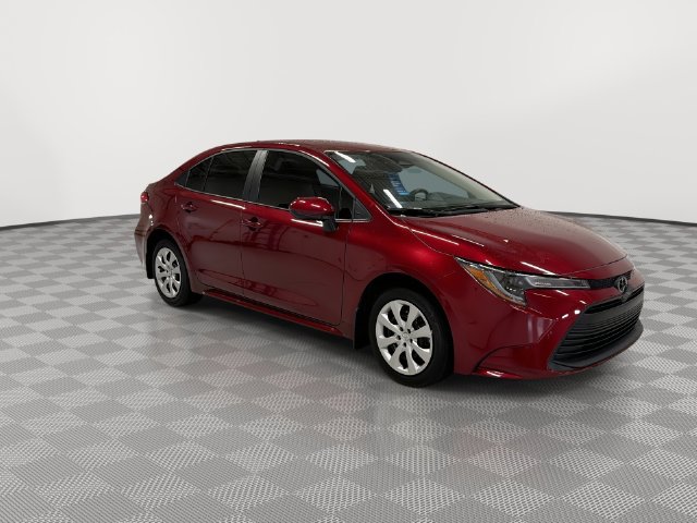 2026 Toyota Corolla LE - Photo 13