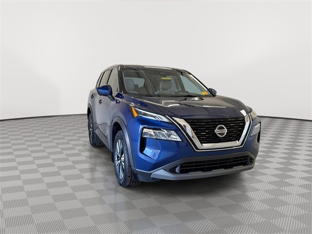 2021 Nissan Rogue SV photo 2