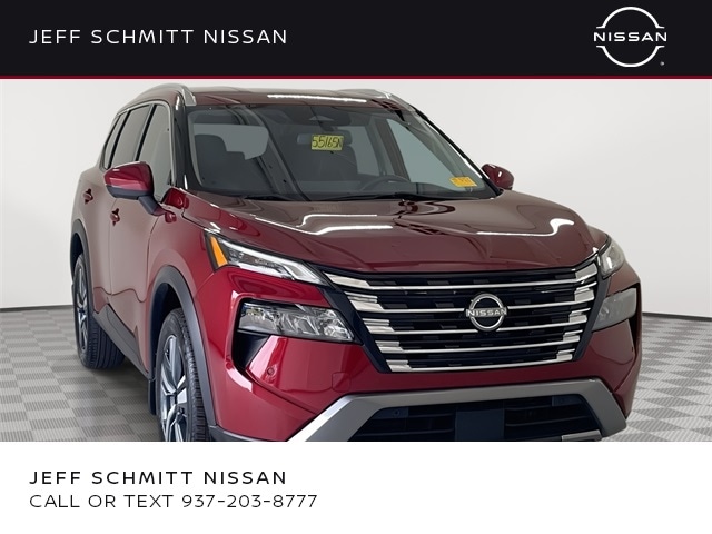 2024 Nissan Rogue SL's photo