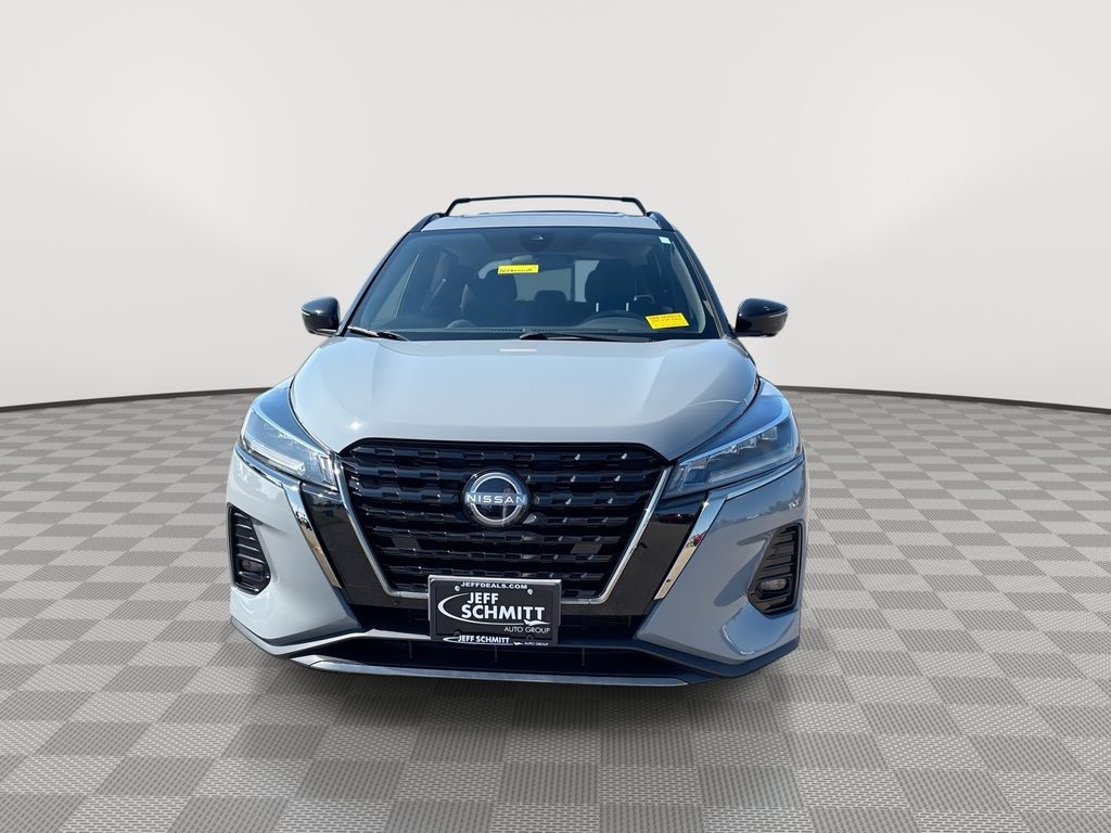 Used 2024 Nissan Kicks SR SUV