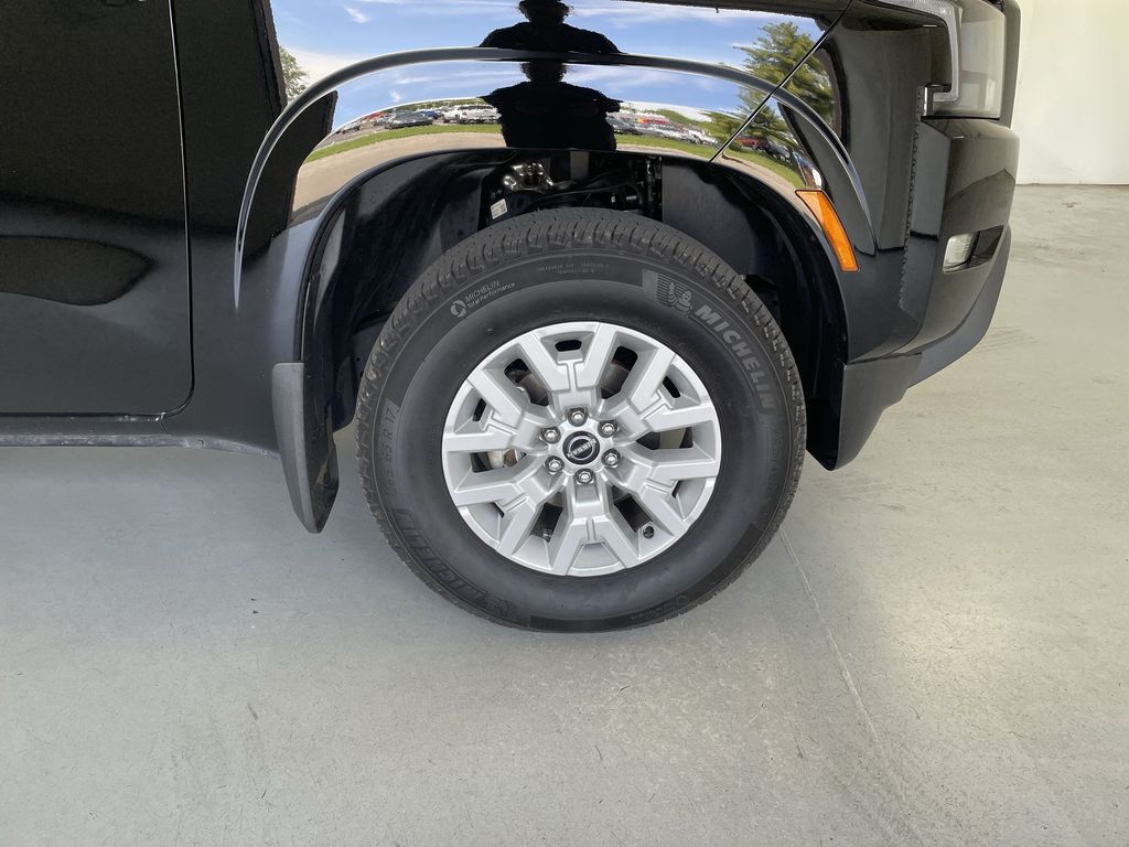 2024 Nissan Frontier SV - Photo 14
