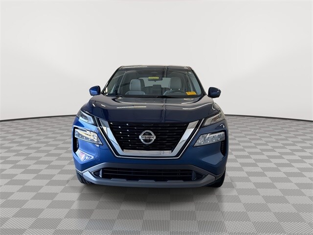 2021 Nissan Rogue SV photo 3