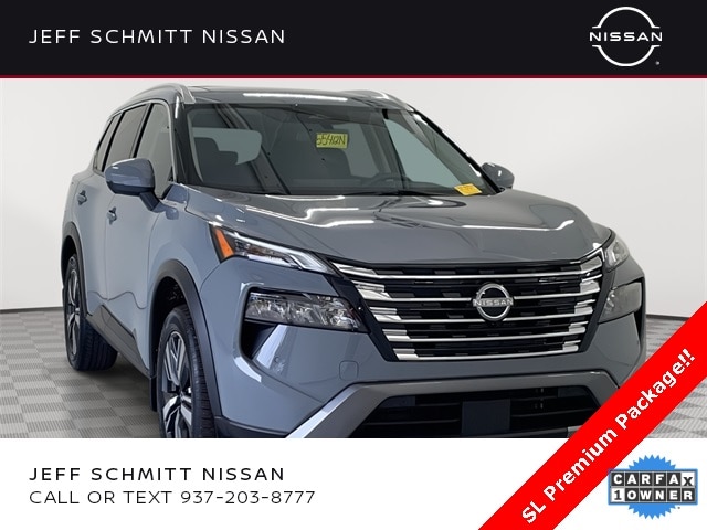 2024 Nissan Rogue SL's photo