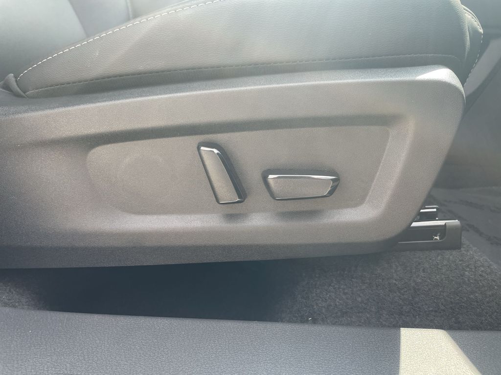 2025 Nissan Murano SV - Photo 21