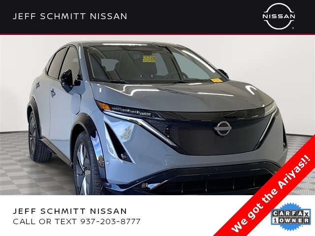 2025 Nissan ARIYA Platinum+'s photo