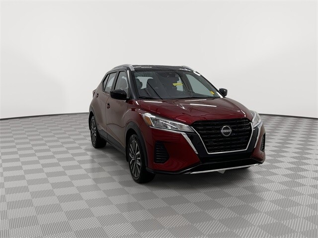 2023 Nissan Kicks SV photo 2