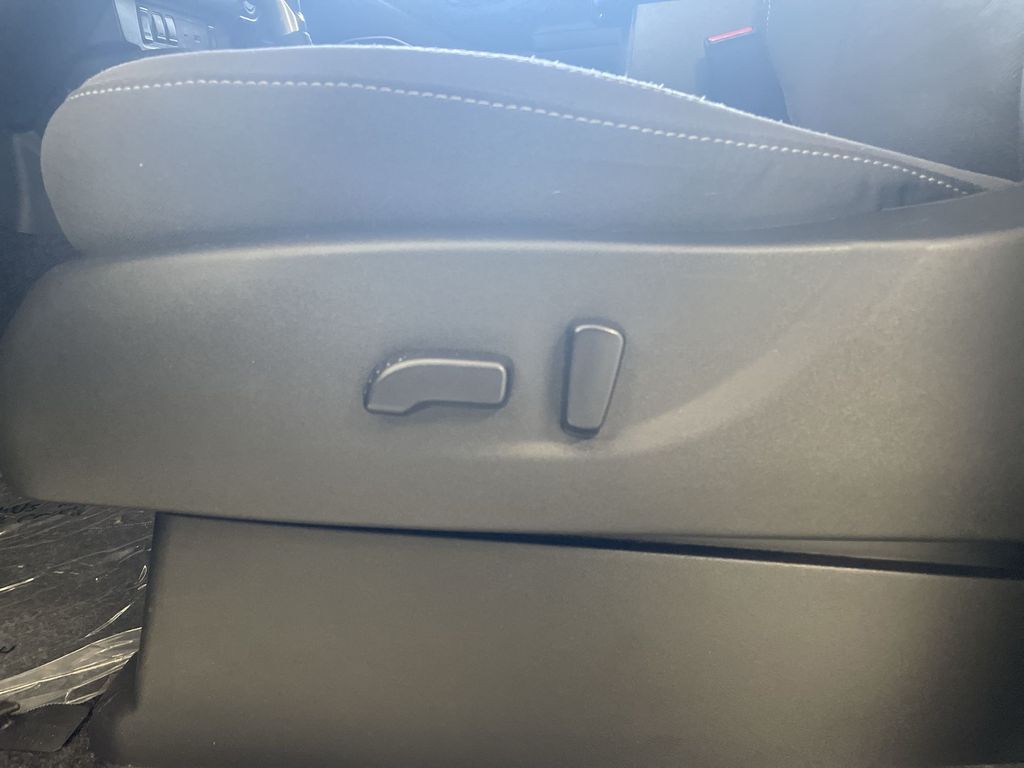 2024 Nissan Frontier SV - Photo 20