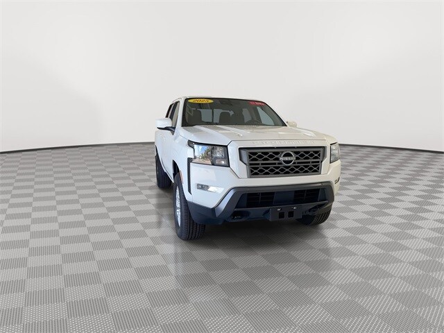 2024 Nissan Frontier SV photo 3
