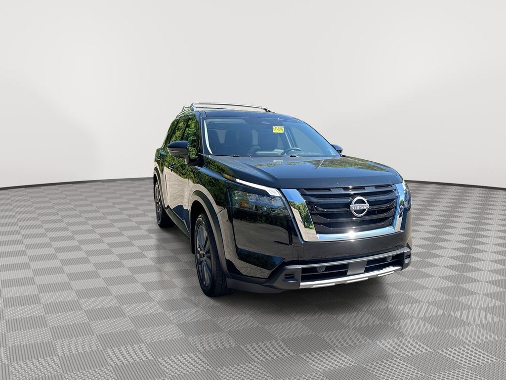 Certified 2025 Nissan Pathfinder SL SUV