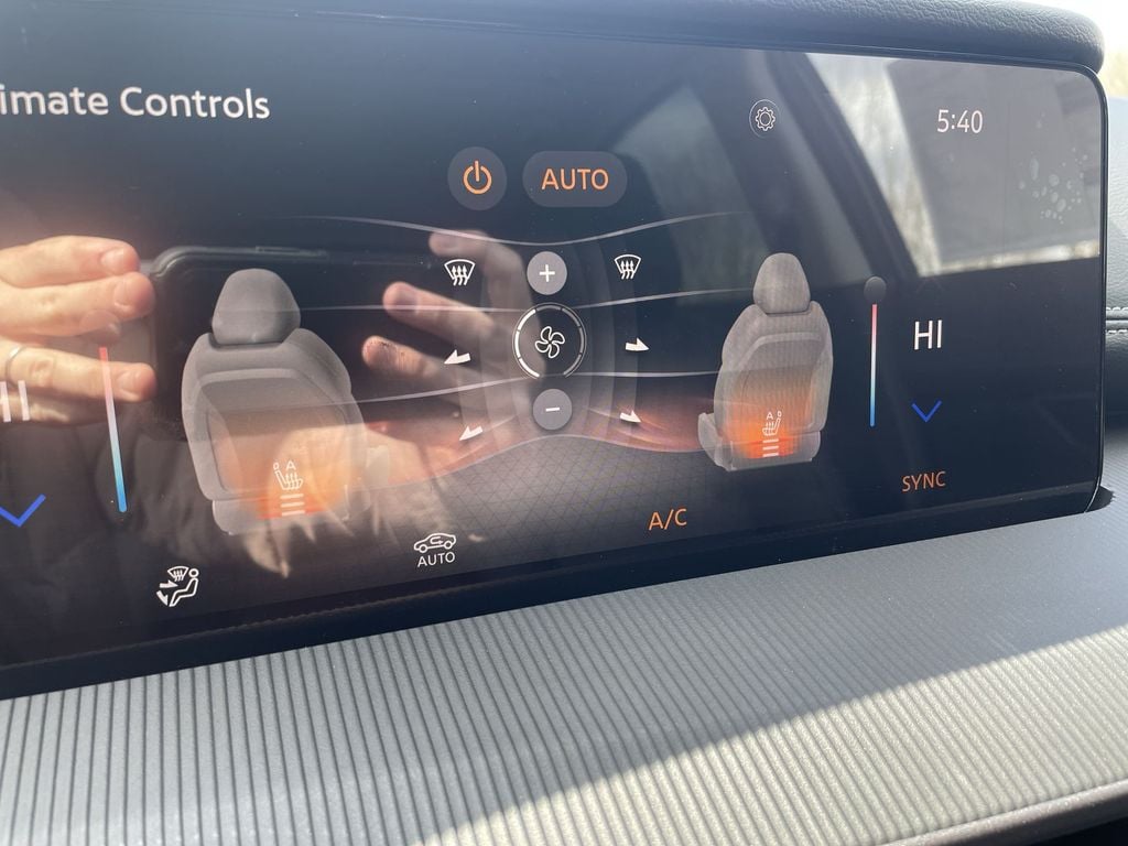 2025 Nissan Murano SV - Photo 30