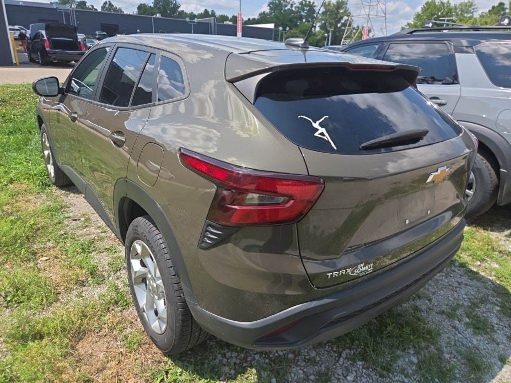 Used 2024 Chevrolet Trax LS SUV