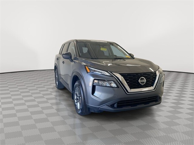2021 Nissan Rogue S photo 2
